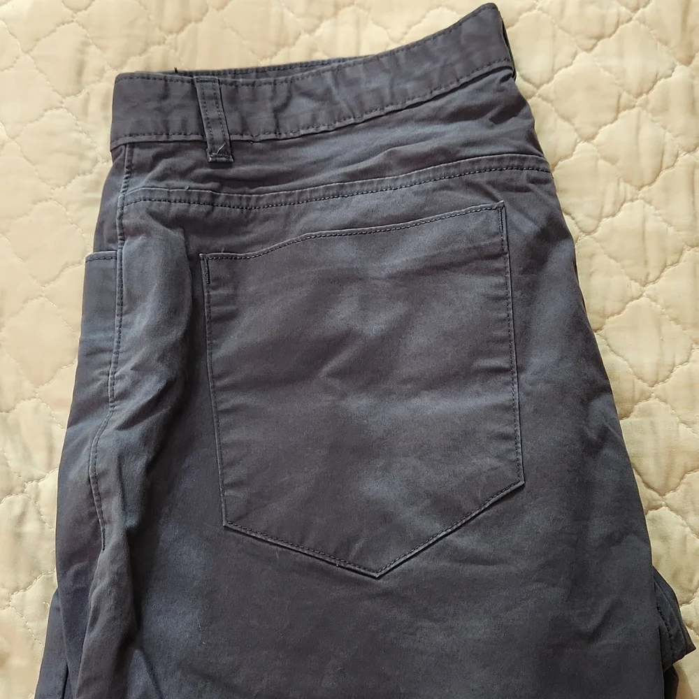 Men - Picture 4 of 5